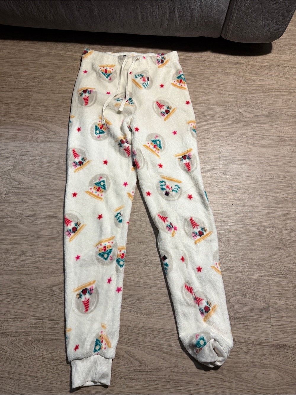 Ardene White Fleece Pajama Pants With Multicolor Snow Globe Print